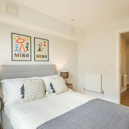 Executive 2Br Apartment Next To Station + Parking CBG Eksteriør billede