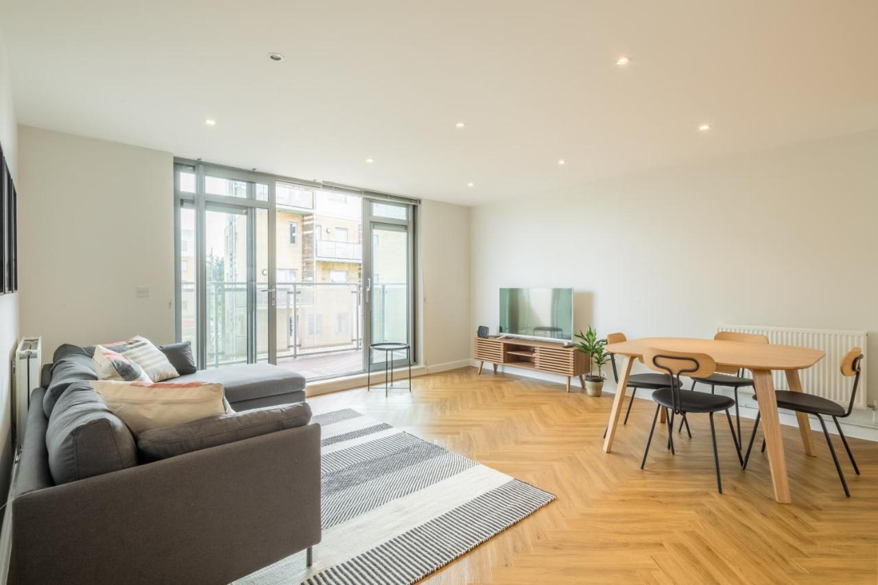 Executive 2Br Apartment Next To Station + Parking CBG Eksteriør billede