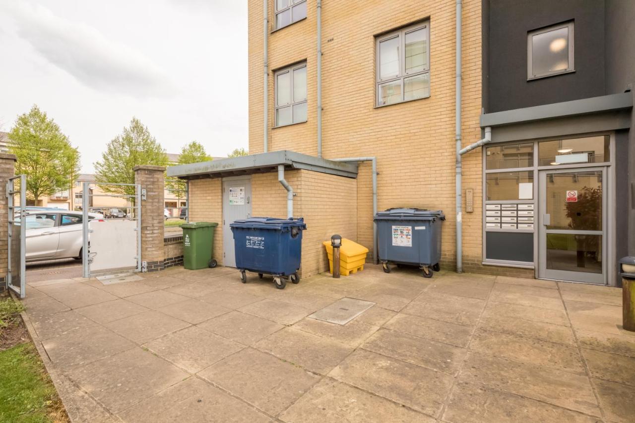 Executive 2Br Apartment Next To Station + Parking CBG Eksteriør billede