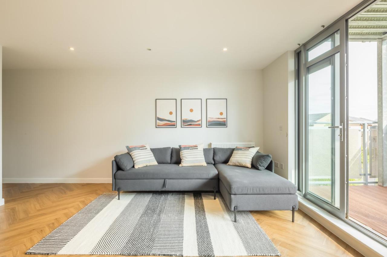 Executive 2Br Apartment Next To Station + Parking CBG Eksteriør billede